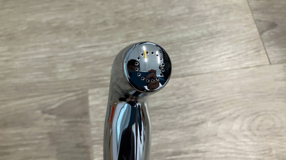 Vòi xịt vệ sinh dây inox MOEN 149385V - 7