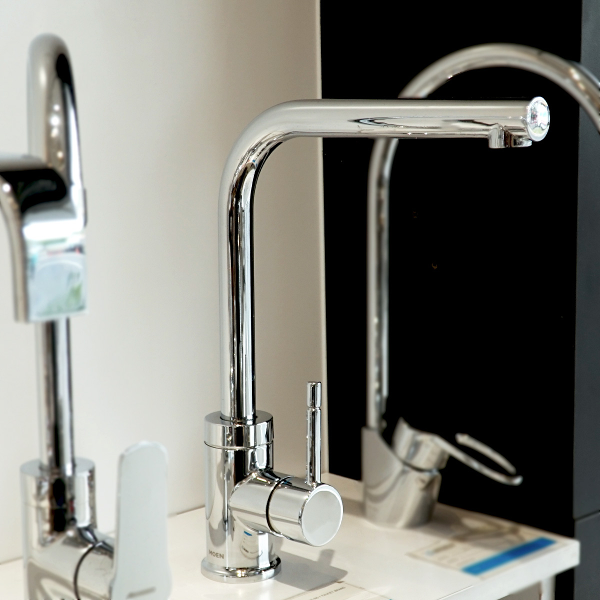 Vòi rửa chén MOEN 60400 - 3
