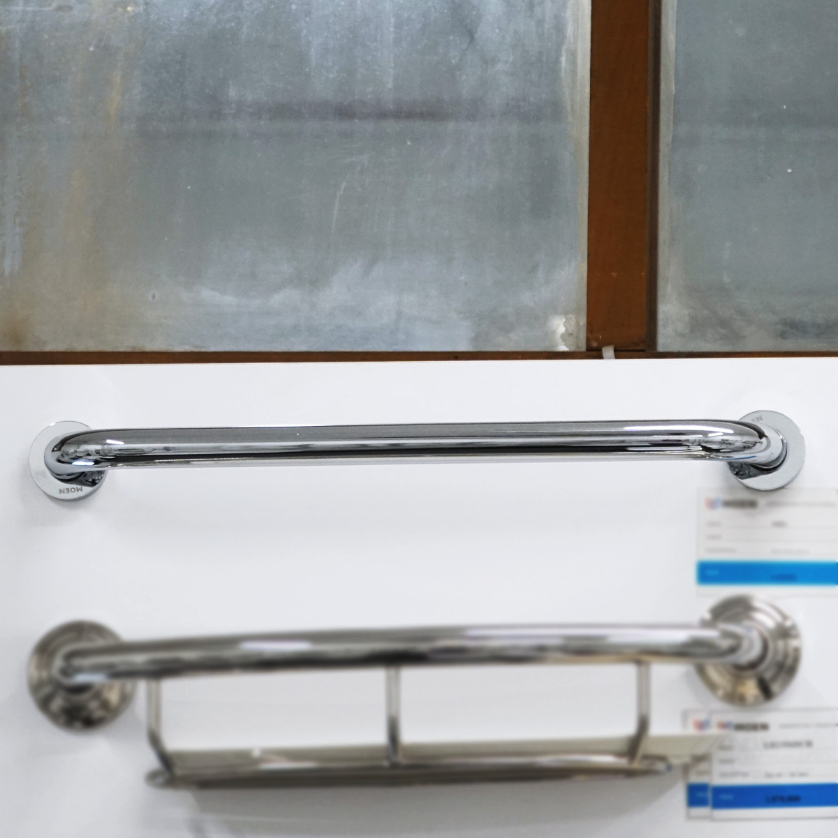 Thanh tay vịn inox MOEN 90001 - 2