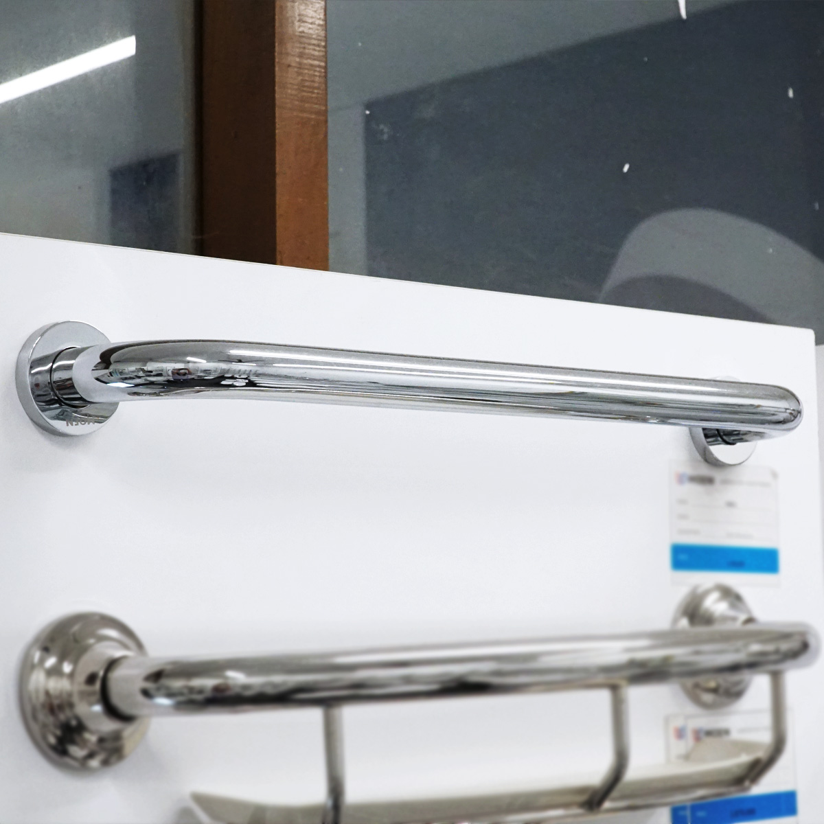 Thanh tay vịn inox MOEN 90001 - 4