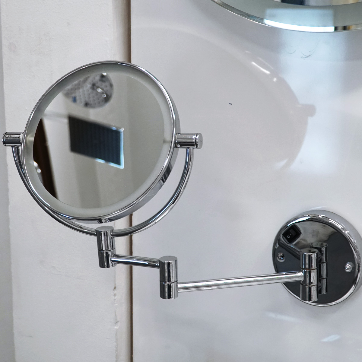 Gương soi LED treo tường MOEN ACC9961 - 3