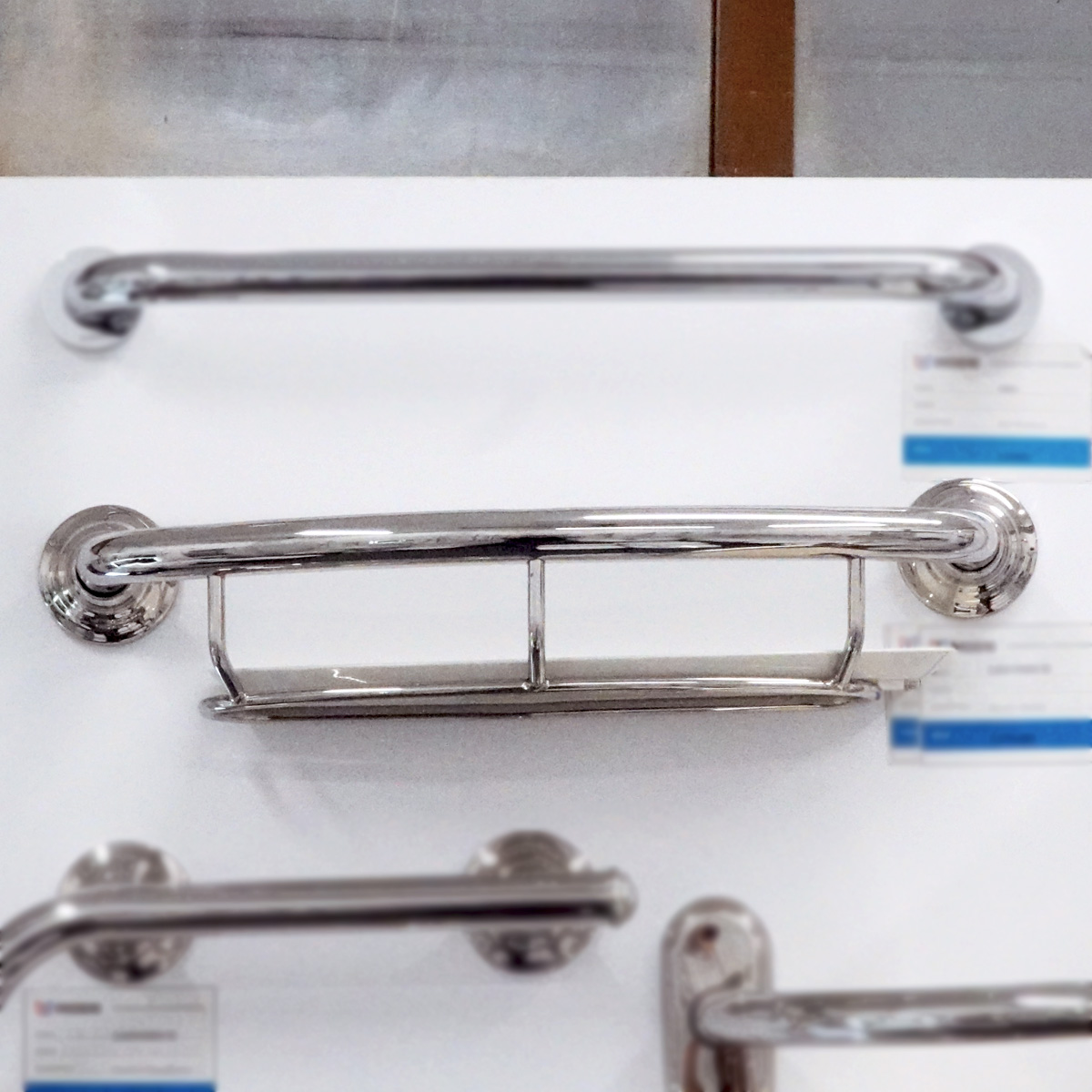 Thanh tay vịn kệ góc inox MOEN LR2354DCH - 4