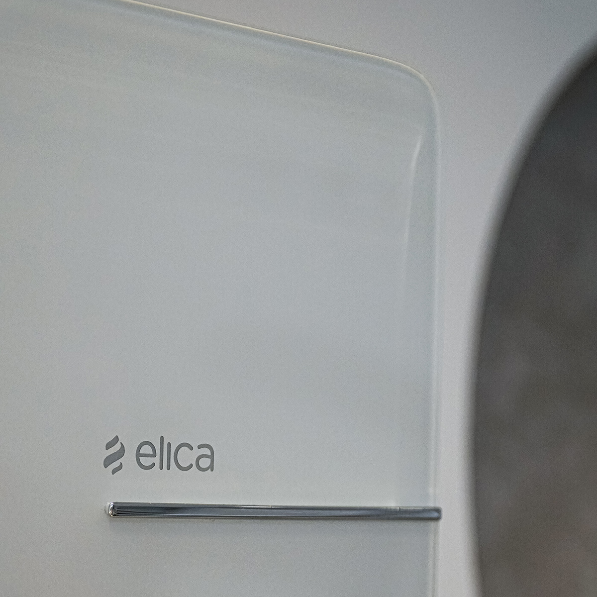 Máy hút mùi áp tường mặt kính vát ELICA L'ESSENZA LESSENZA BL/A/90 - 10
