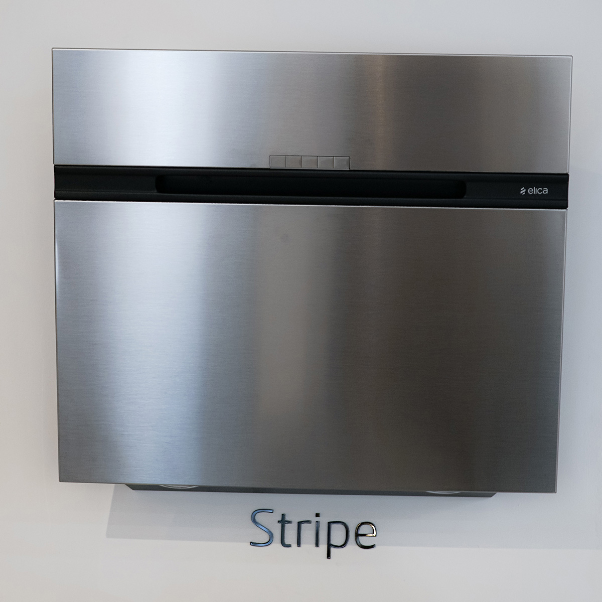 Máy hút mùi áp tường ELICA STRIPE STRIPE BL/A/60/LX - 11
