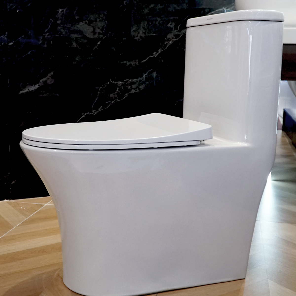 Bồn cầu 1 khối ATMOR AT1692 nắp êm xả nhấn - 2