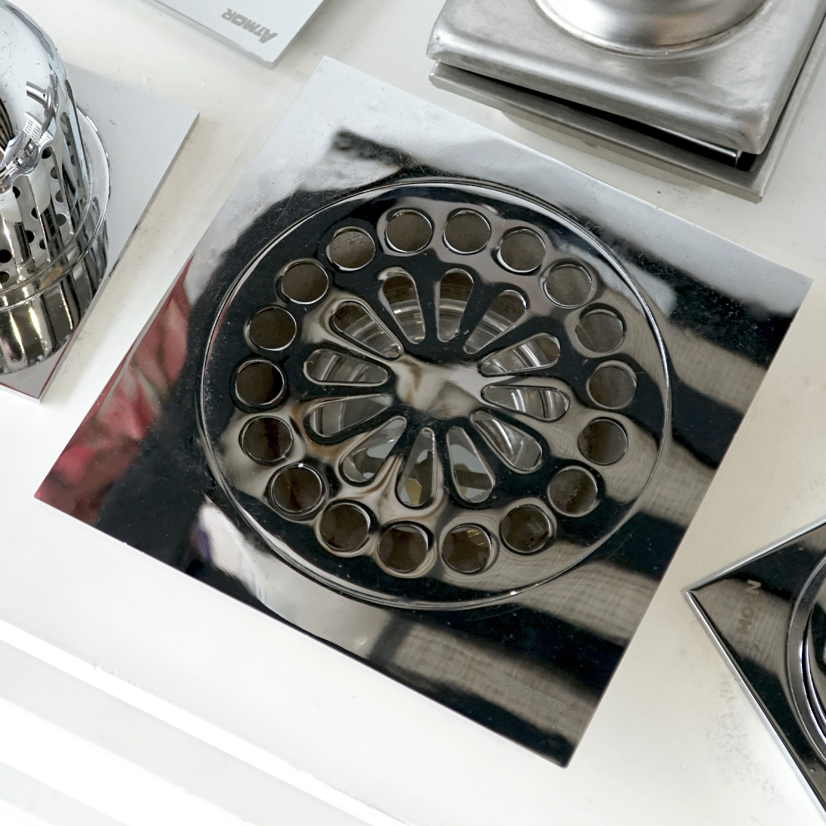 Phễu thoát sàn đồng mạ chrome 15x15cm Ø90 ATMOR 8105 - 2