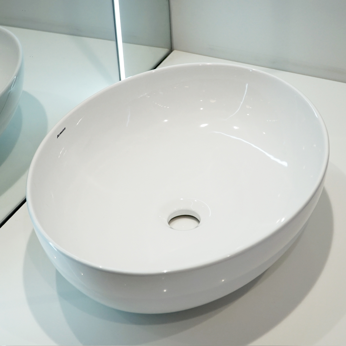 Chậu lavabo đặt bàn ATMOR AT111 - 3