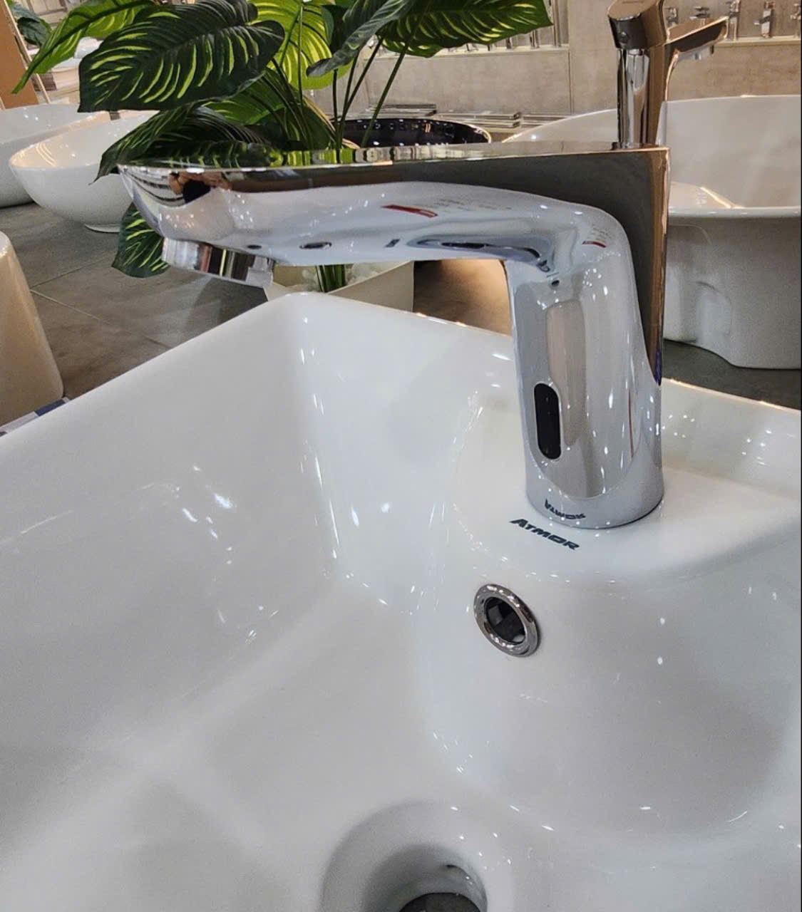Vòi chậu cảm ứng dùng điện ATMOR AT-2361(AC) (AT2361) - 3
