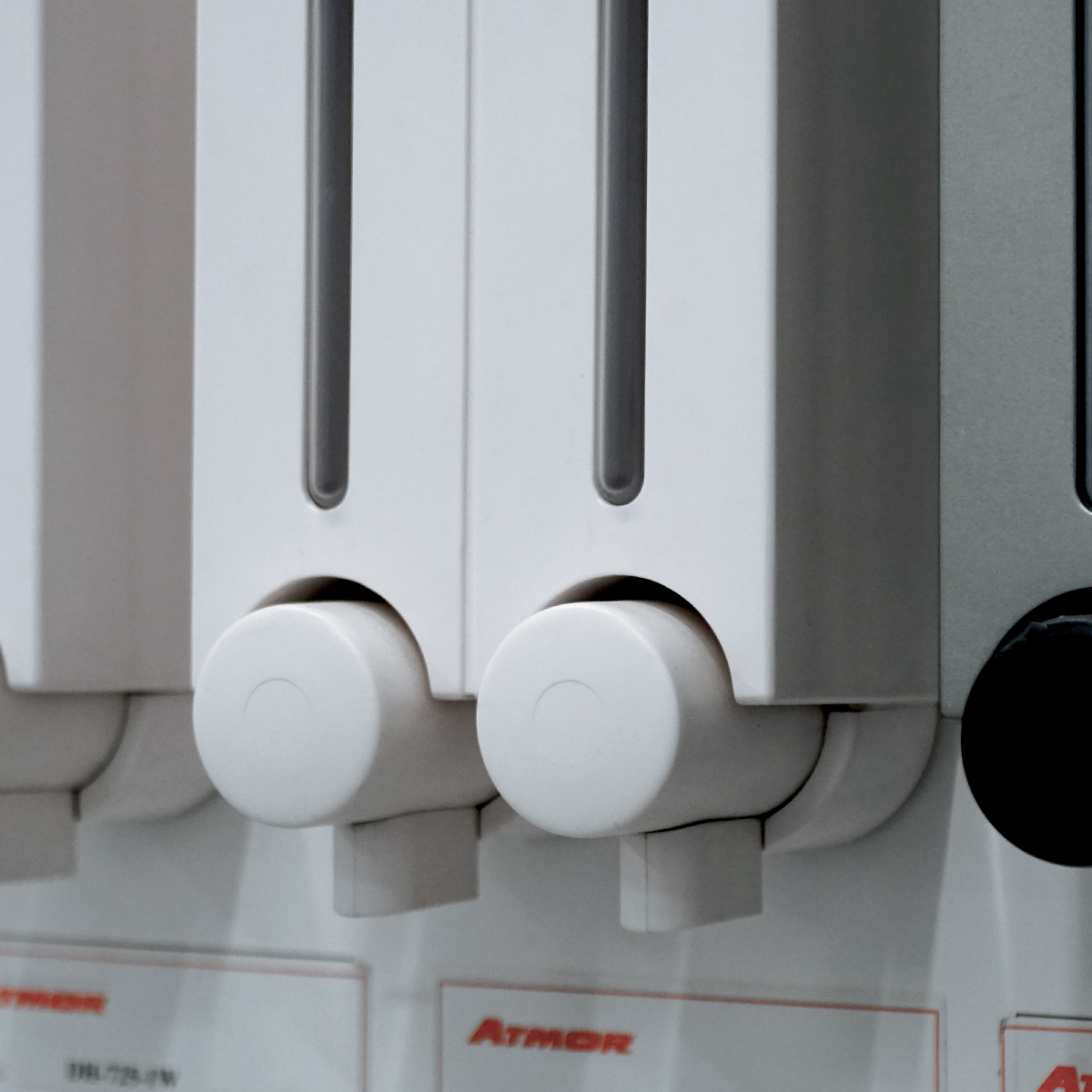 Hộp nhấn xà phòng đôi 250mlx2 ATMOR DH-725-2W (DH7252W) - 4