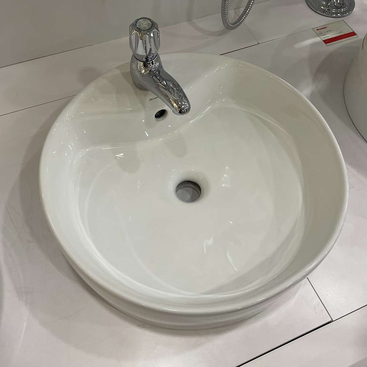 Chậu lavabo đặt bàn ATMOR AT4104 - 6