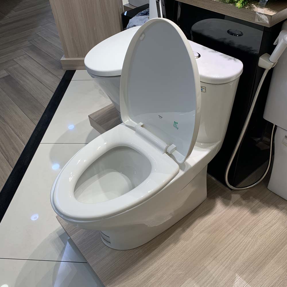 Bồn cầu 1 khối nắp êm Caesar C1394 (CD1394) - 4
