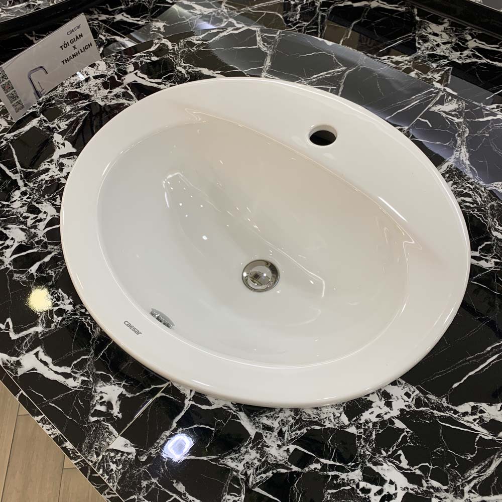 Chậu lavabo dương vành Caesar L5018 - 5