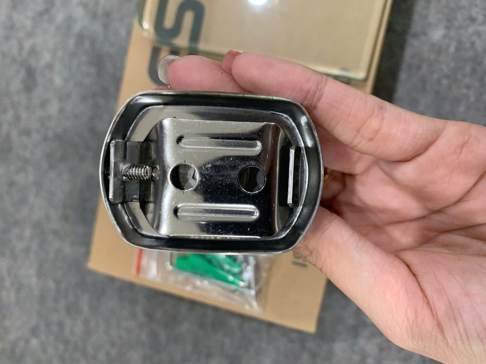 Kệ kính Caesar Q7300V - 5