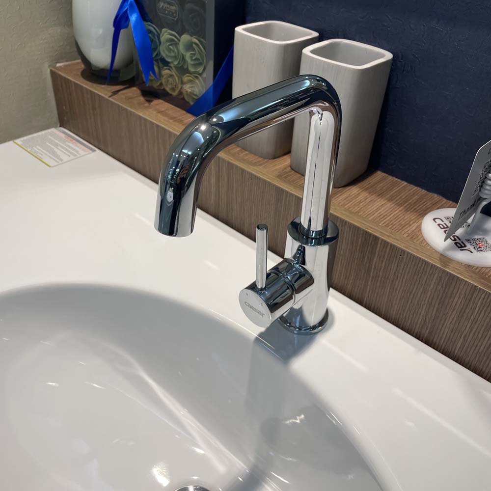 Vòi chậu lavabo nóng lạnh Caesar B520CU - 3