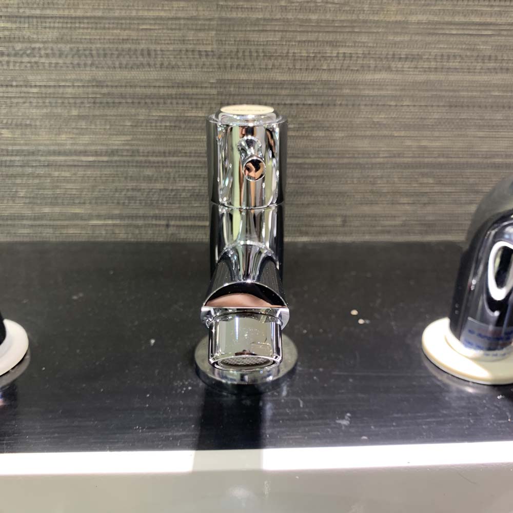 Vòi chậu lavabo lạnh Caesar B040C - 10