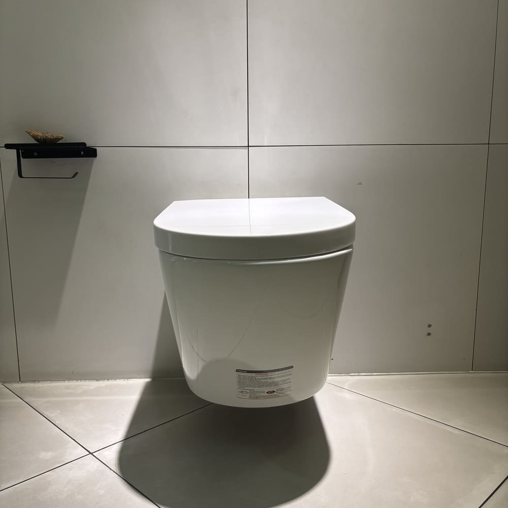 Bồn cầu treo tường Caesar CPT1505 gồm két nước âm tường - 4