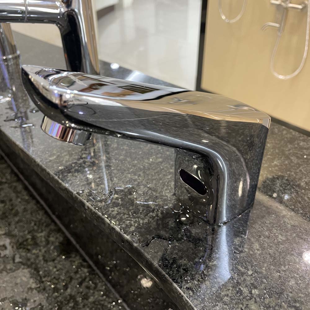 Vòi chậu lavabo cảm ứng nước lạnh Caesar A912 - 2