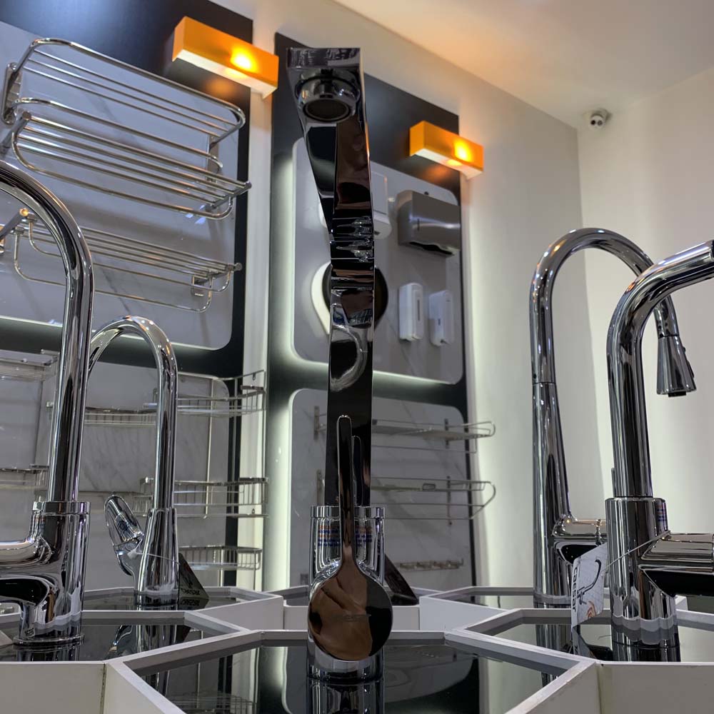 Vòi bếp nóng lạnh Caesar K665C - 7