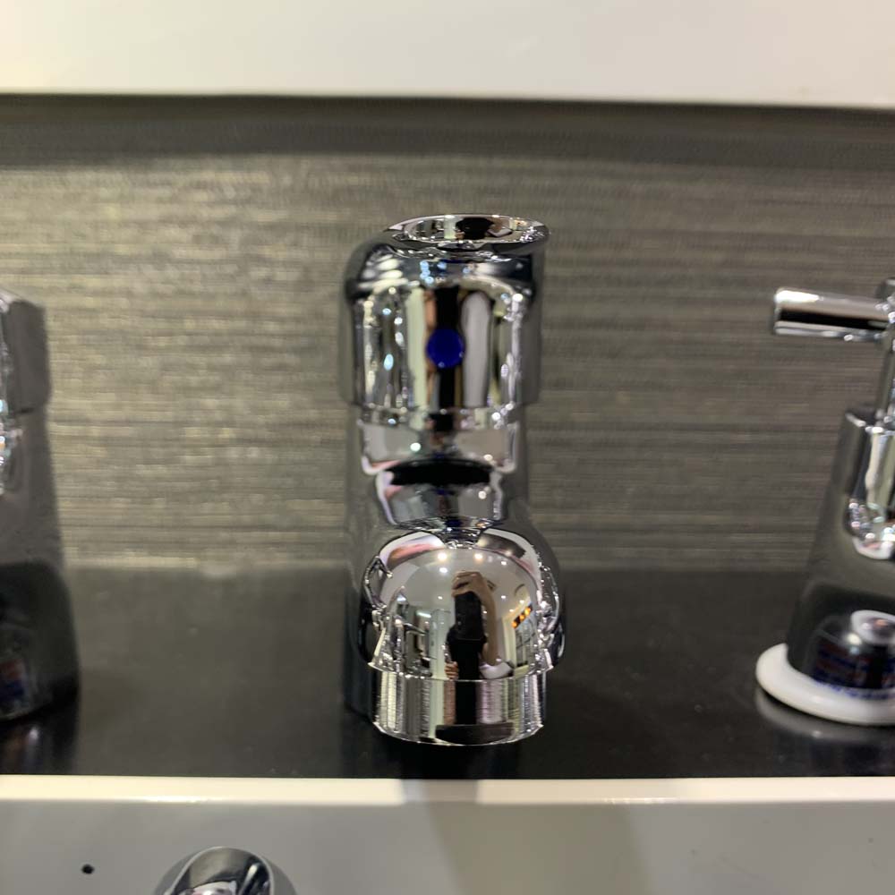 Vòi chậu lavabo lạnh Caesar B109C - 4