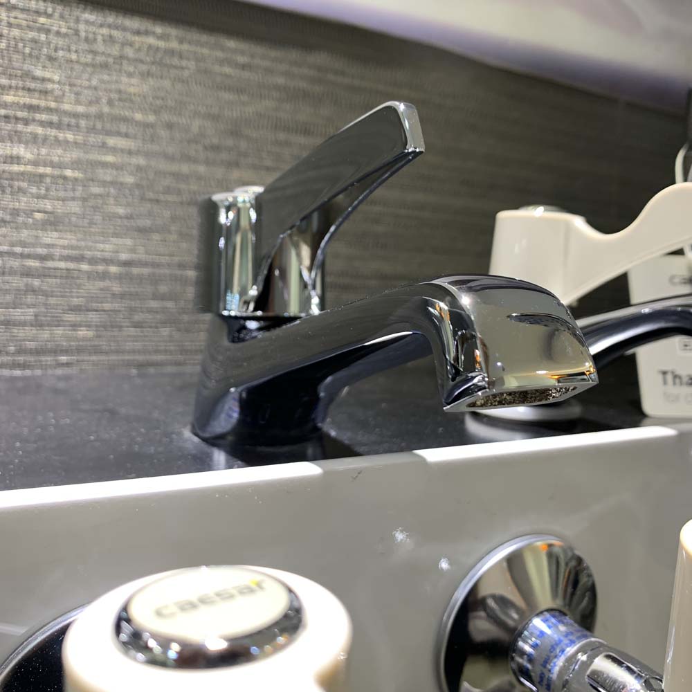 Vòi chậu lavabo lạnh Caesar B104C - 7