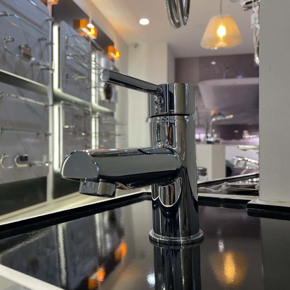 Vòi chậu lavabo nóng lạnh Caesar B350CU - 5