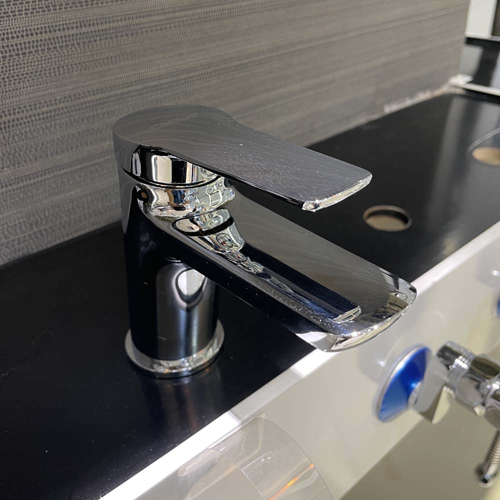 Vòi chậu lavabo nóng lạnh Caesar B200CU - 6