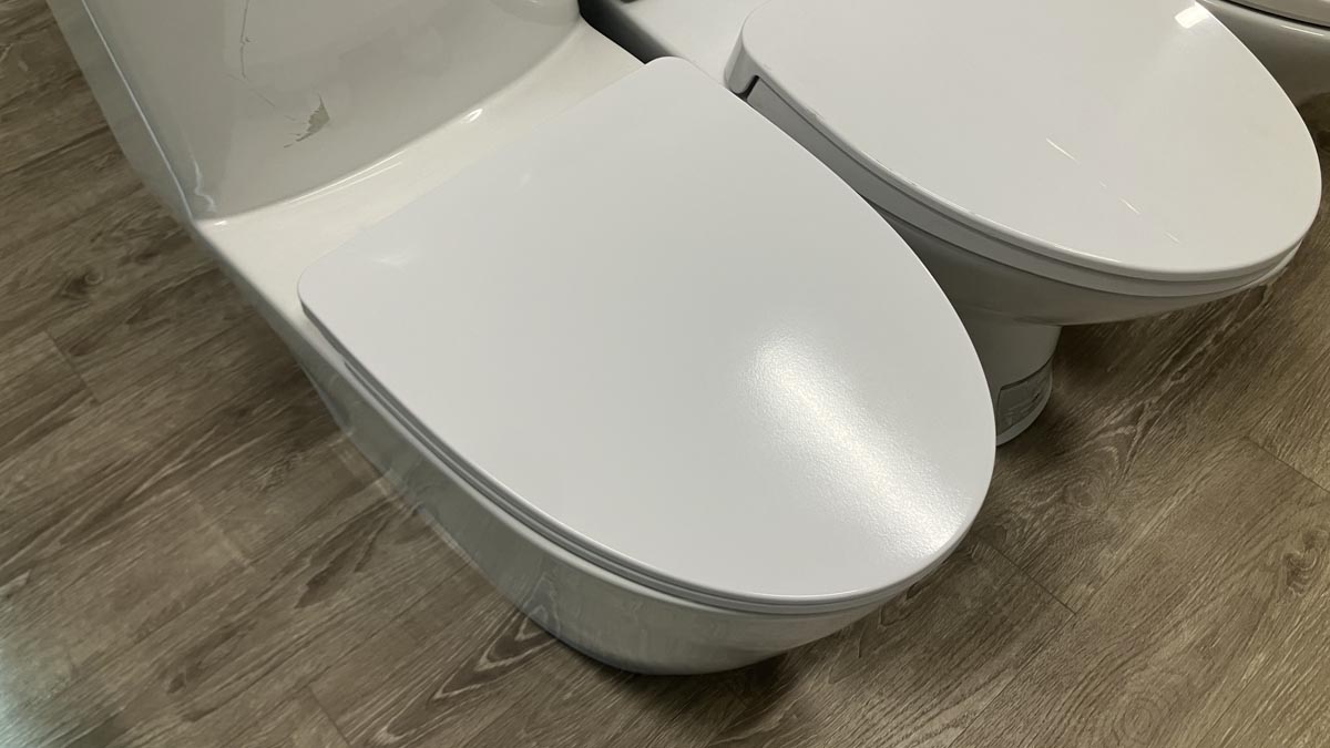 Nắp bồn cầu đóng êm Caesar MU263 - 2