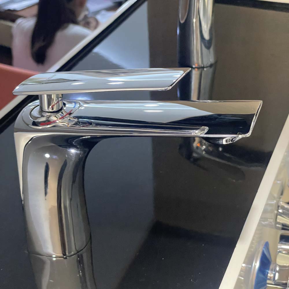 Vòi chậu lavabo nóng lạnh Caesar B820CU - 3