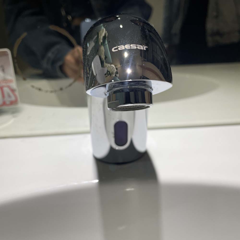 Vòi chậu lavabo cảm ứng nước lạnh Caesar A911 - 4