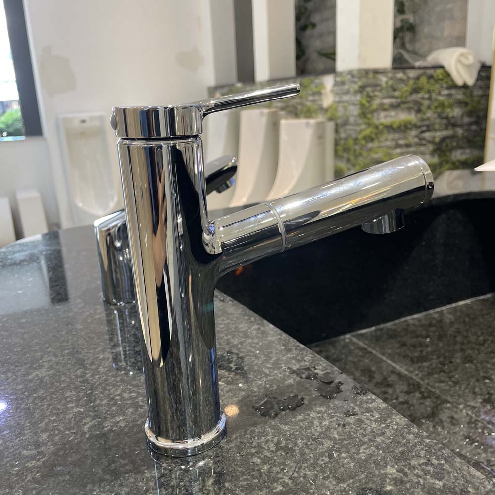 Vòi chậu lavabo nóng lạnh dây rút Caesar B196C - 4