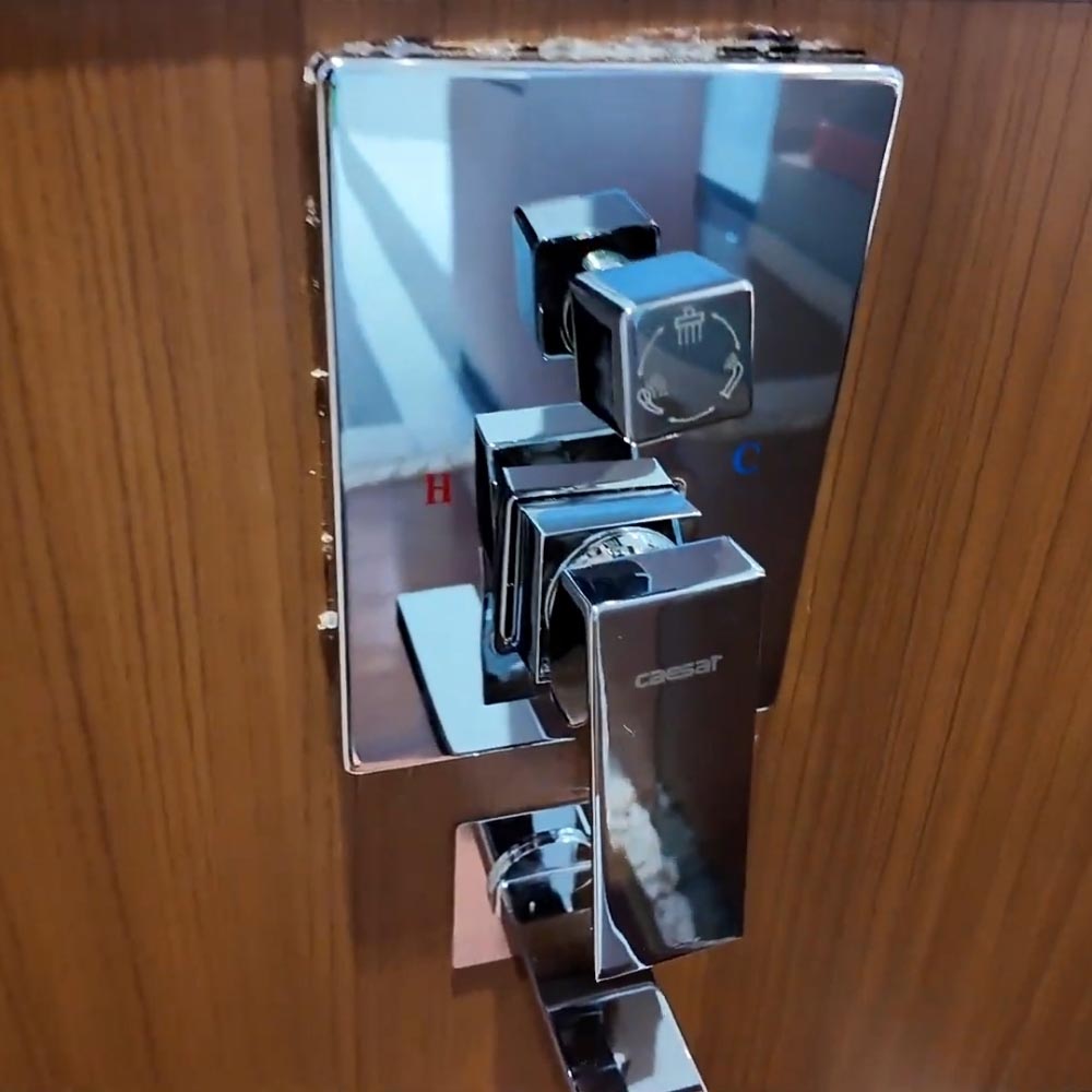 Sen tắm âm tường nóng lạnh CAESAR BS659 3 đường nước - 4