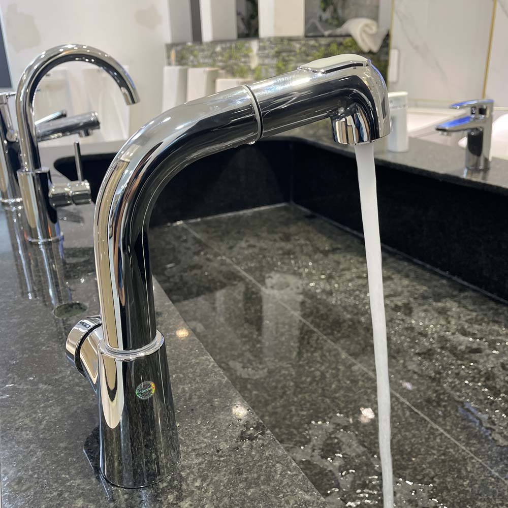 Vòi chậu lavabo dây rút nóng lạnh Caesar B900CU - 6