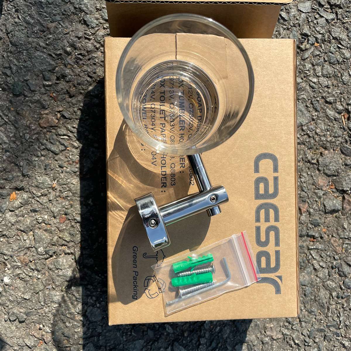 Kệ để bàn chải răng Caesar Q7303V - 3