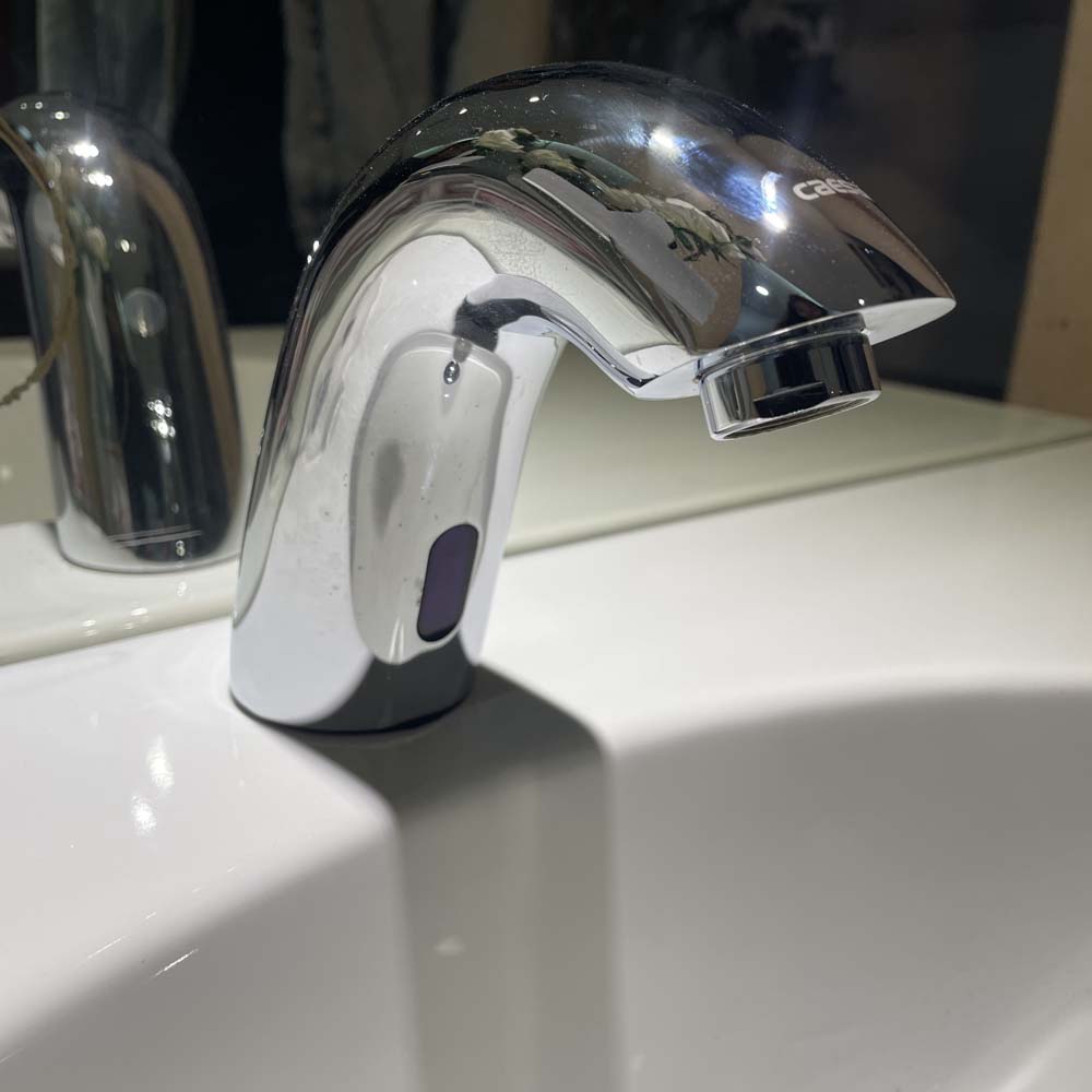 Vòi chậu lavabo cảm ứng nước lạnh Caesar A911 - 5