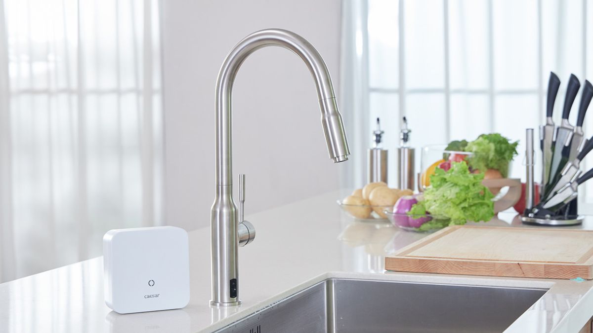 Vòi bếp nóng lạnh dây rút Caesar KP1035SA diệt khuẩn - 3