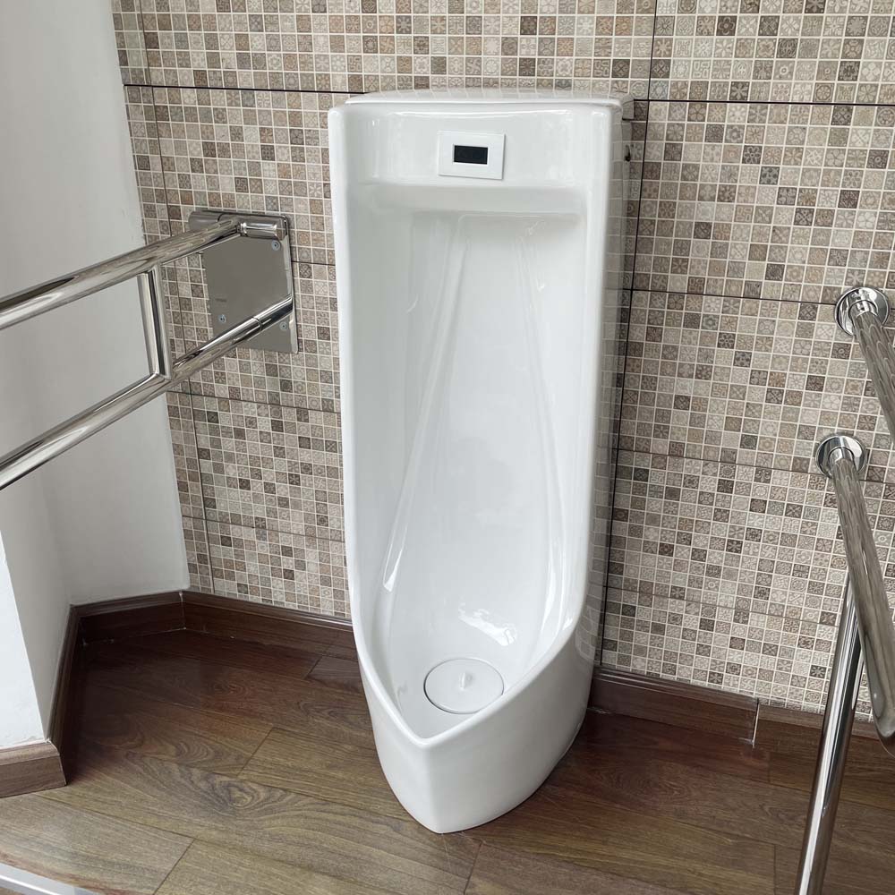 Bồn tiểu đứng thoát xuống sàn Caesar UMP0284 - 2