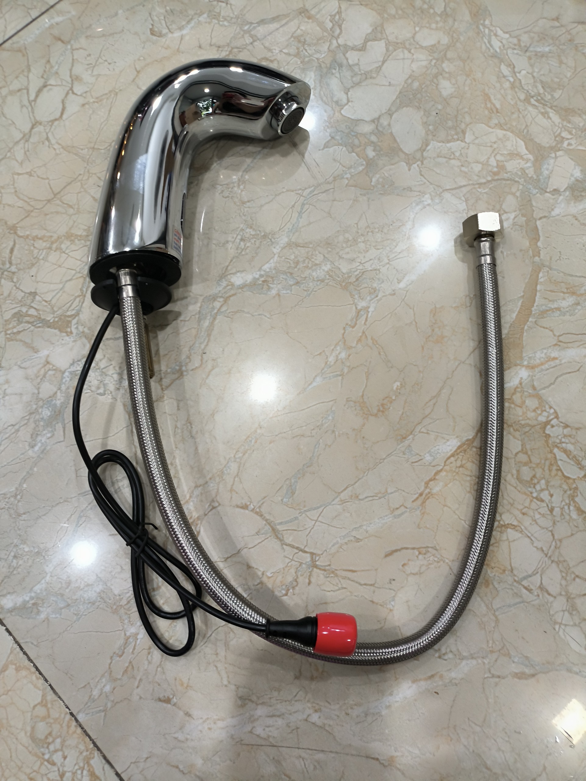 Vòi chậu lavabo cảm ứng nước lạnh Caesar A911 - 10