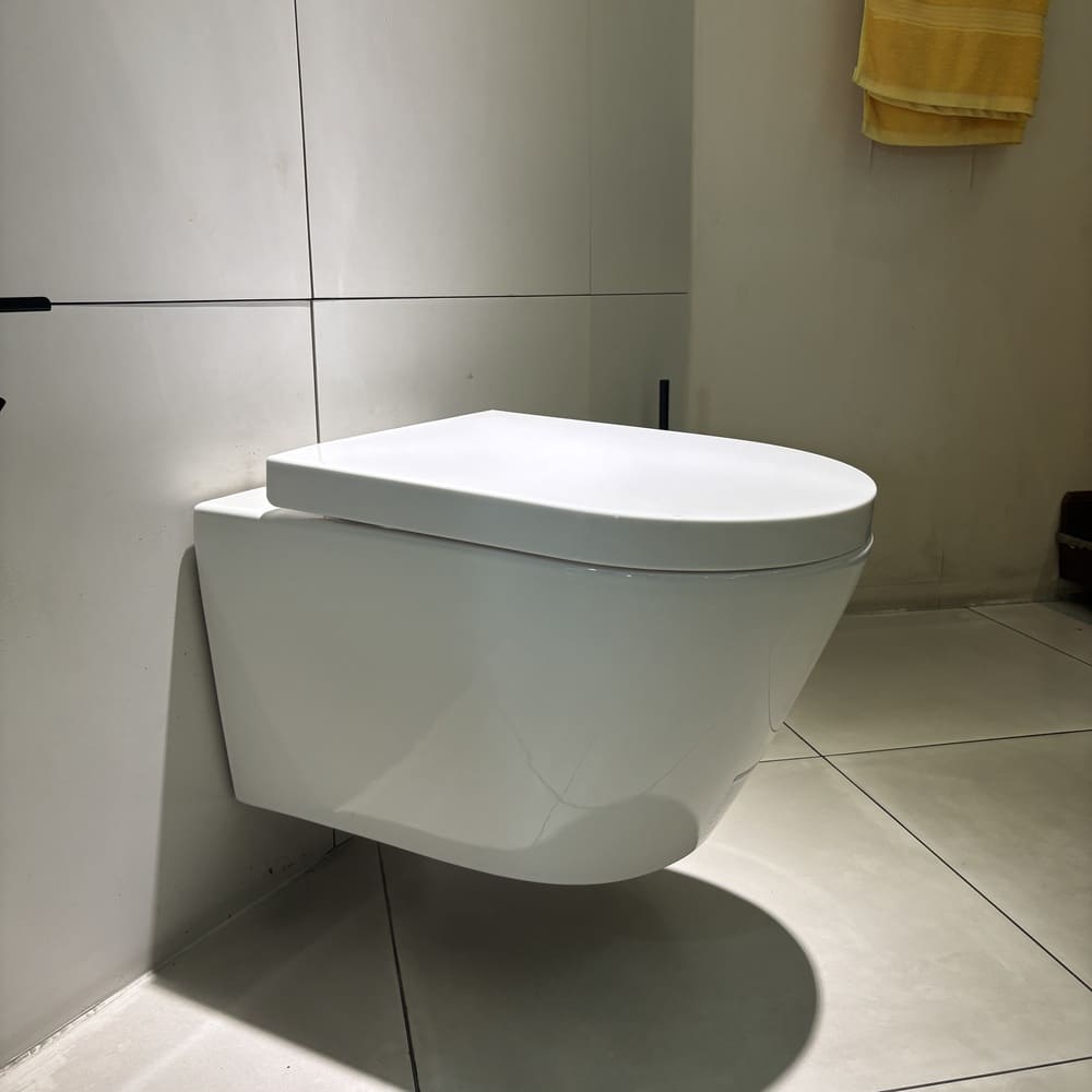 Bồn cầu treo tường Caesar CPT1505 gồm két nước âm tường - 3