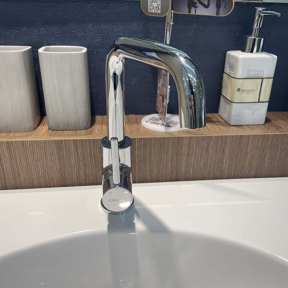 Vòi chậu lavabo nóng lạnh Caesar B520CU - 5