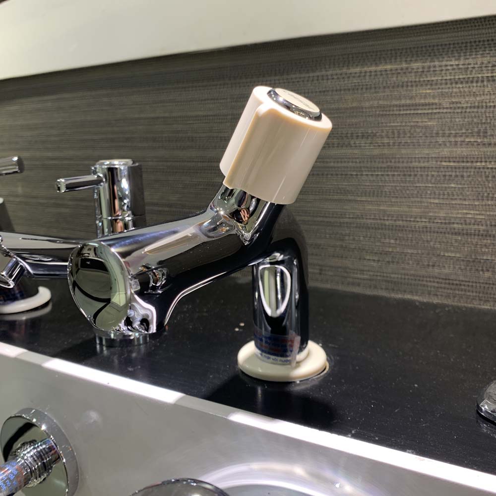 Vòi chậu lavabo lạnh Caesar B075C - 4