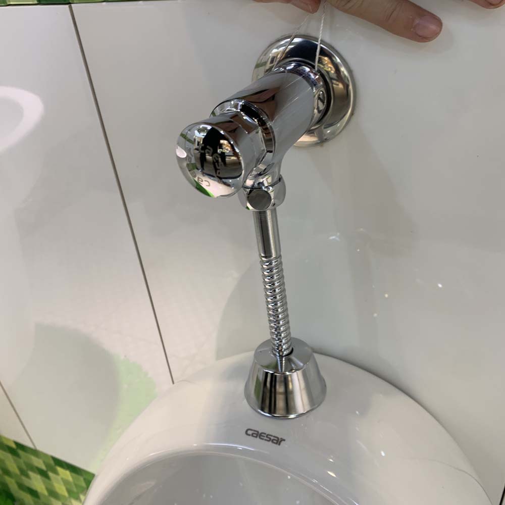 Bồn tiểu nam treo tường Caesar U0210 - 3