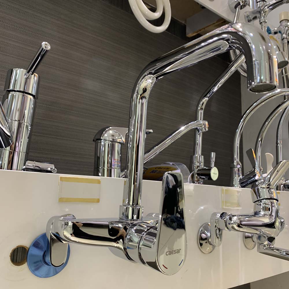 Vòi bếp nóng lạnh gắn tường Caesar K535C - 4