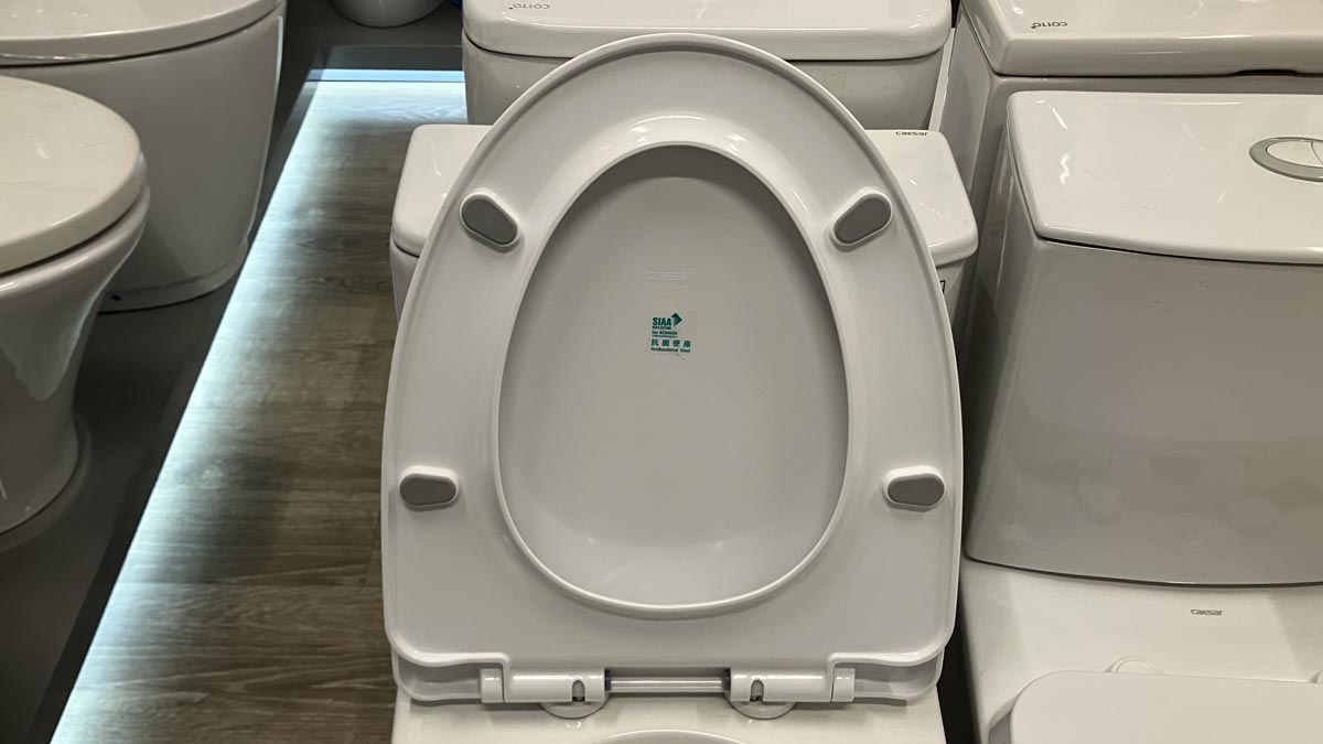 Nắp bồn cầu đóng êm Caesar MU263 - 7