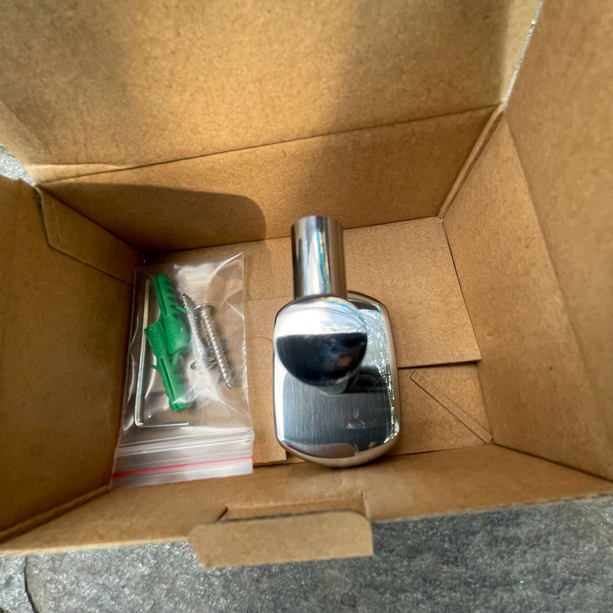 Móc áo đơn Caesar Q7307V - 3