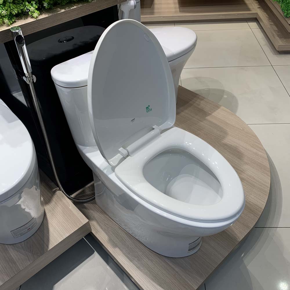 Bồn cầu 1 khối nắp êm Caesar C1394 (CD1394) - 6