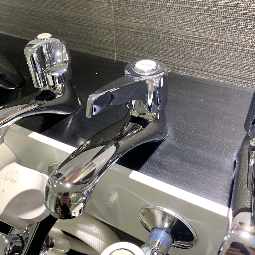 Vòi chậu lavabo lạnh Caesar B101C - 4