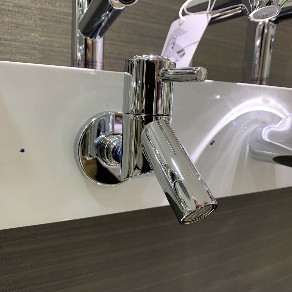 Vòi nước lạnh gắn tường Caesar W047C - 7
