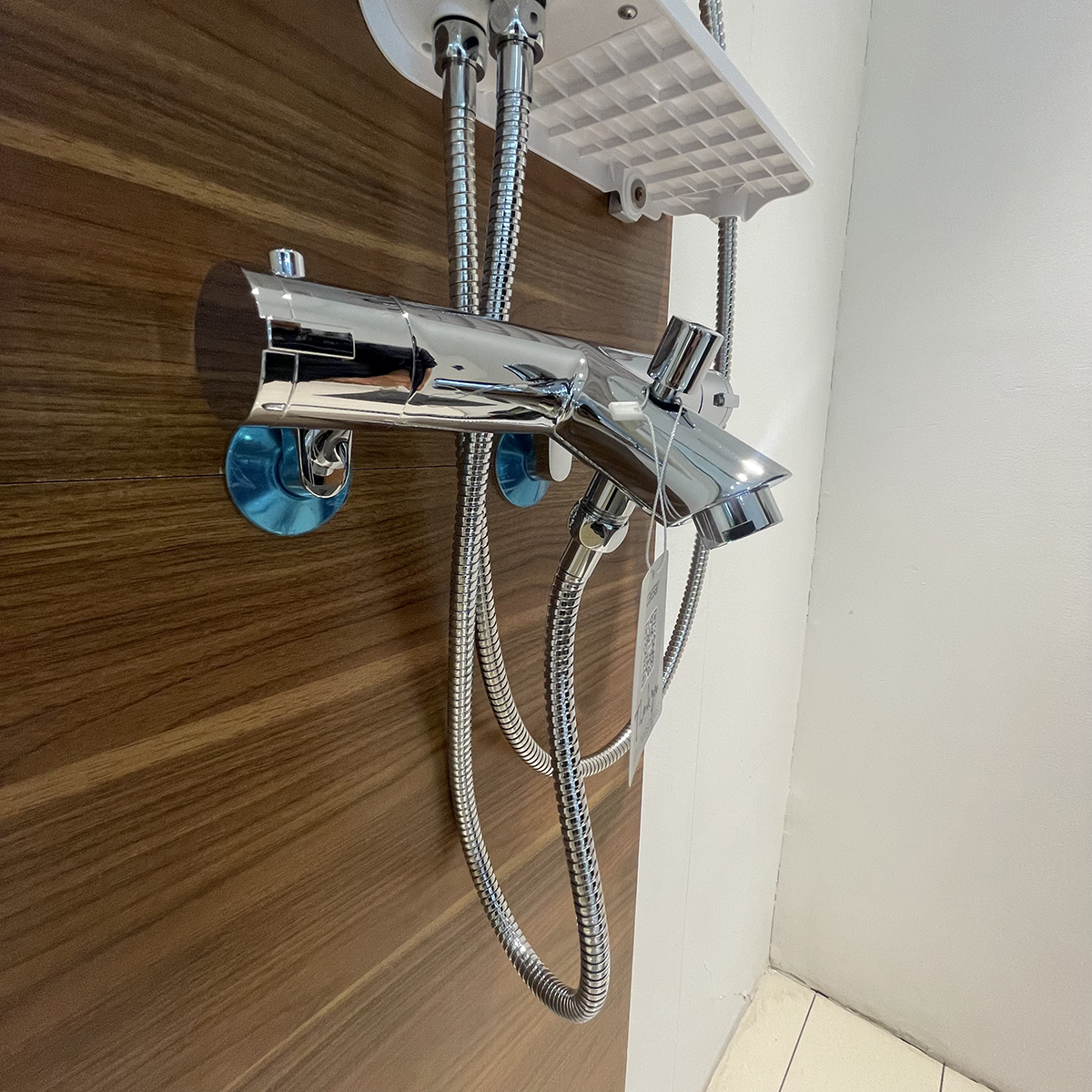 Bộ vòi sen tắm nhiệt độ Caesar TS617 - 4