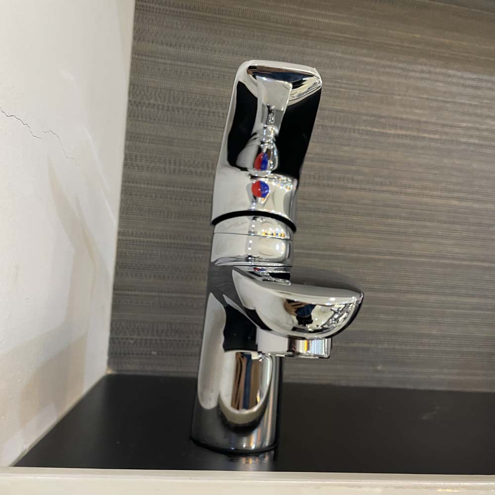 Vòi chậu lavabo nóng lạnh Caesar B490CP / B490CU - 9