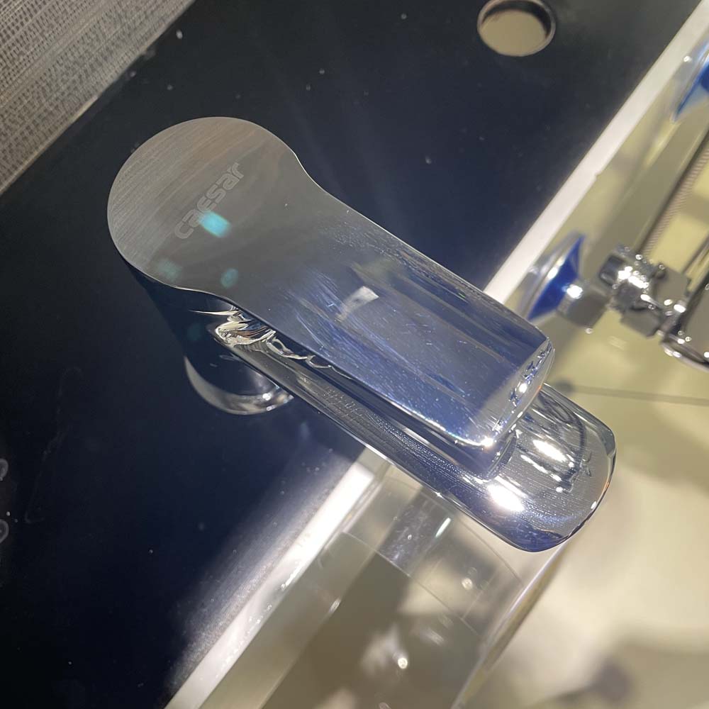 Vòi chậu lavabo nóng lạnh Caesar B200CU - 4